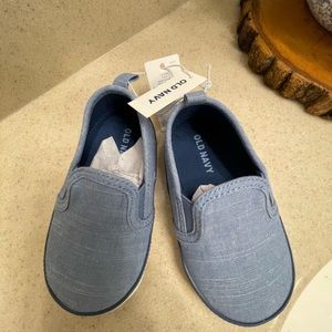 Old Navy Slip on baby shoes 12-24 months